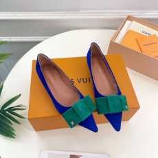 Louis Vuitton Flat Shoes